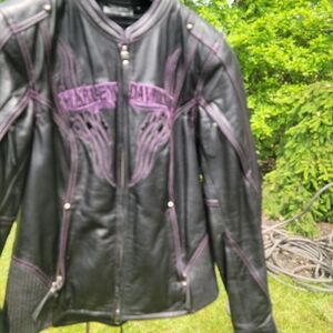 🪻 *SOLD*Women's "WILLOW" Harley-Davidson Black Leather Jacket with Purple WINGS